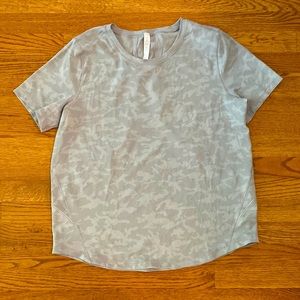 Lululemon women’s size 12 top